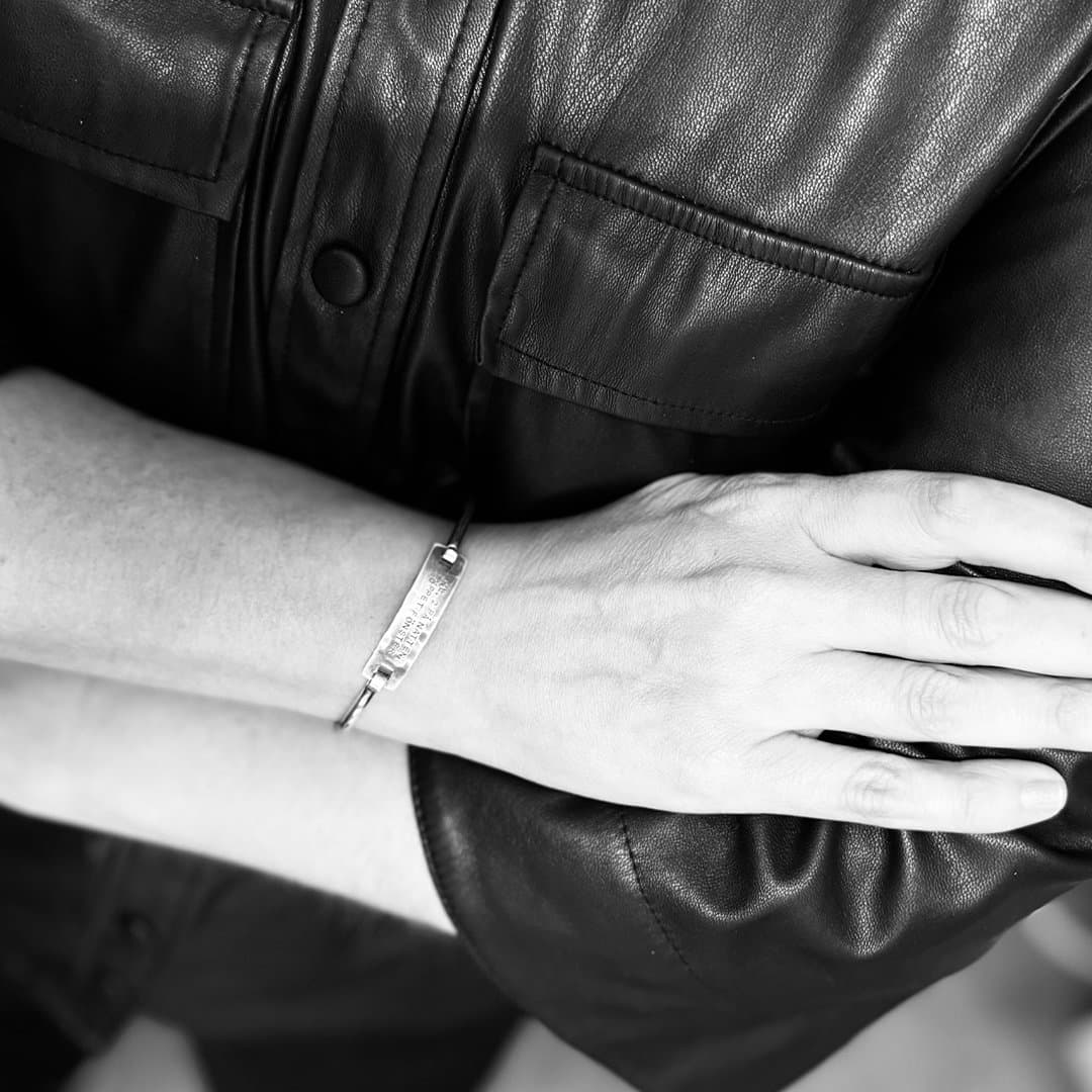 Kl 2 På Natten Cuff