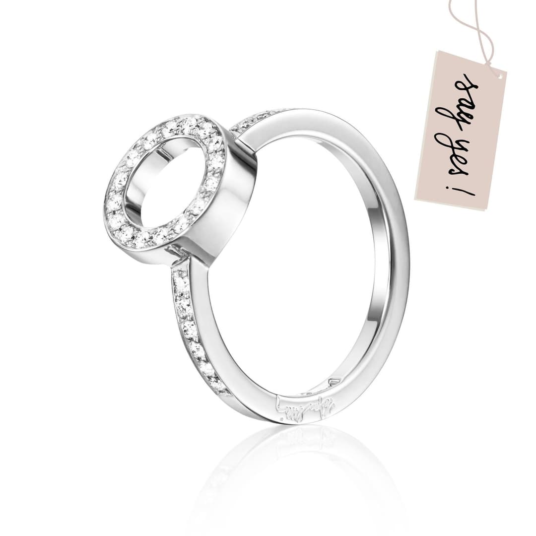 Circle Of Love Ring l.