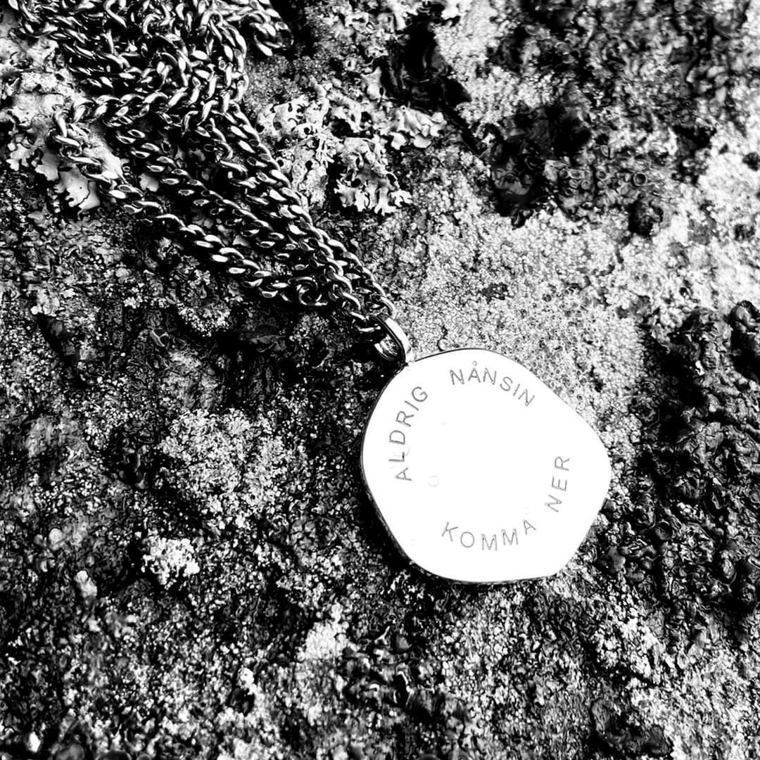 Aldrig Nånsin Pendant.