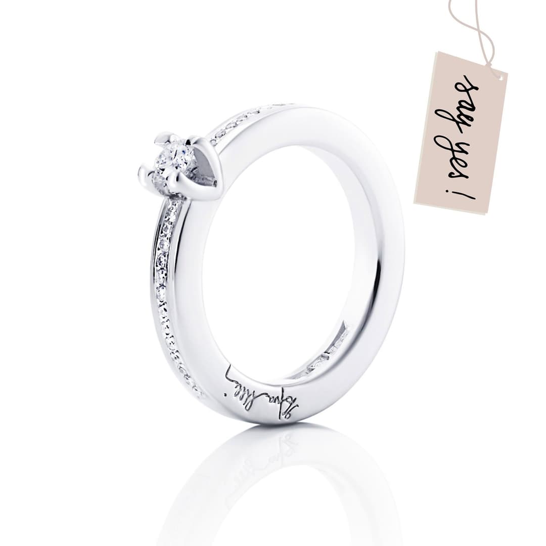 Heart To Heart Ring 0.19 ct.